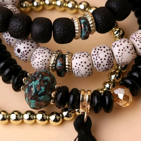 Elegant Gold and Black Beaded Bracelet Set - Picture 3 of 3